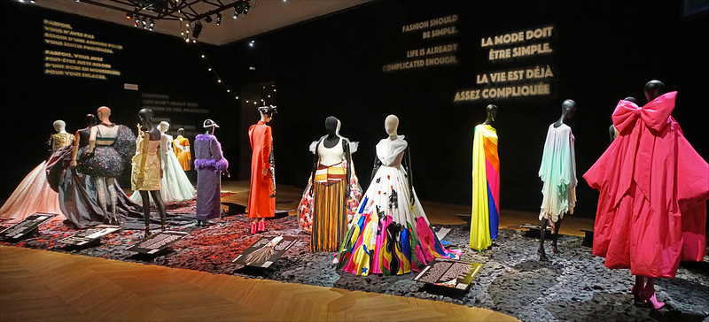 Jean-Pierre DalbéraFollow Hommage au créateur Alber Elbaz (Palais Galliera, Paris) Reconstitution du défilé dans la salle 1