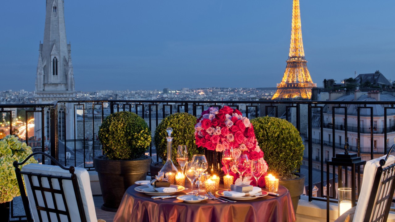Valentines day gift ideas - Four Seasons Hotel George V, Paris romance package - gifts for her
