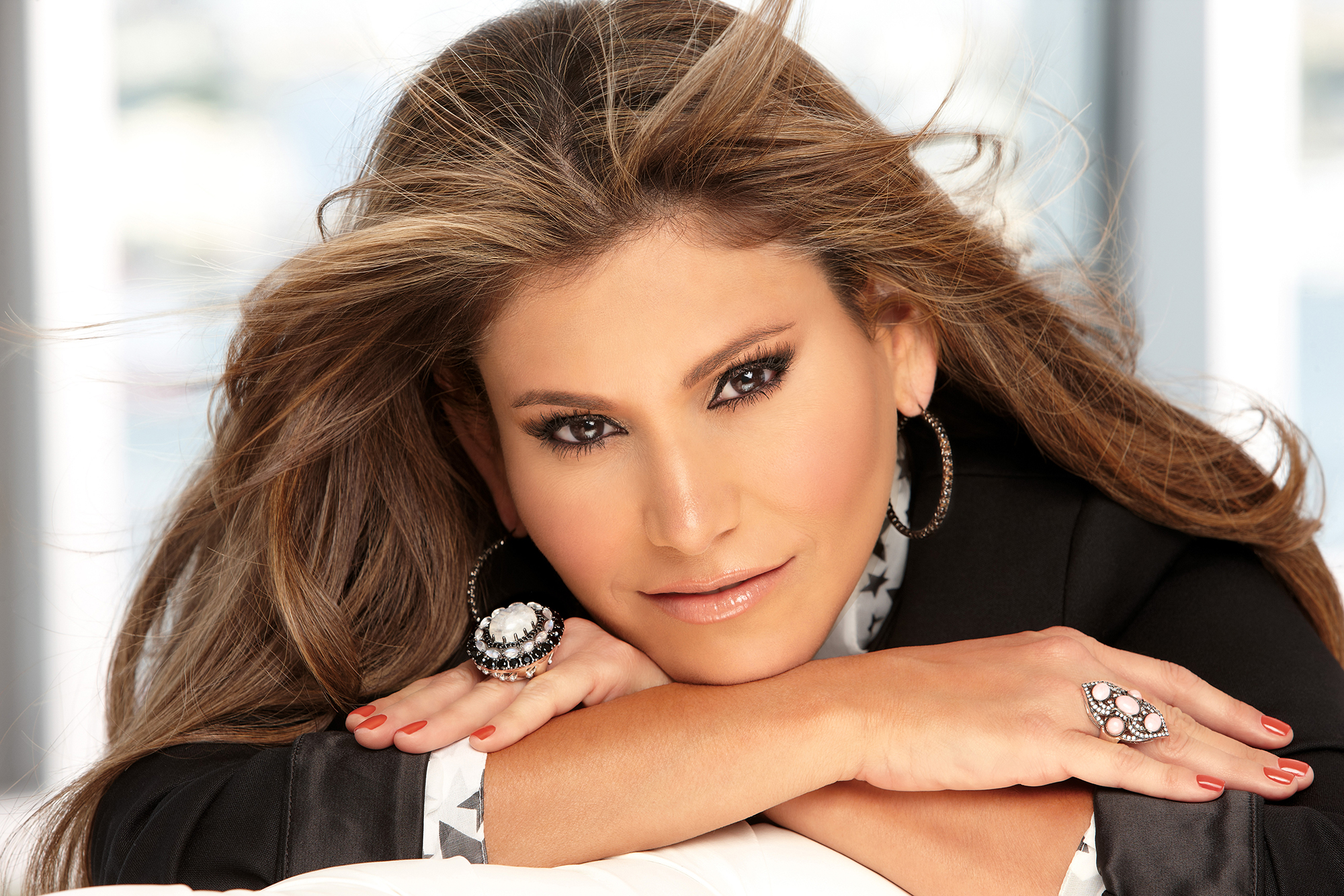 International Women's Day - Women Empowerment - Inspiring Female Entrepreneurs in Beauty - Vintage Beauty Products - Loren Ridinger