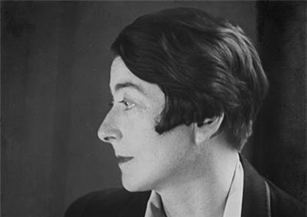 Famous architects - famous female furniture designers Eileen Gray - women empowerment - women in design - famous female architects