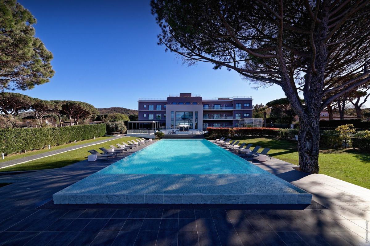 Kube Saint Tropez, best beaches in Europe, beach clubs saint tropez, 