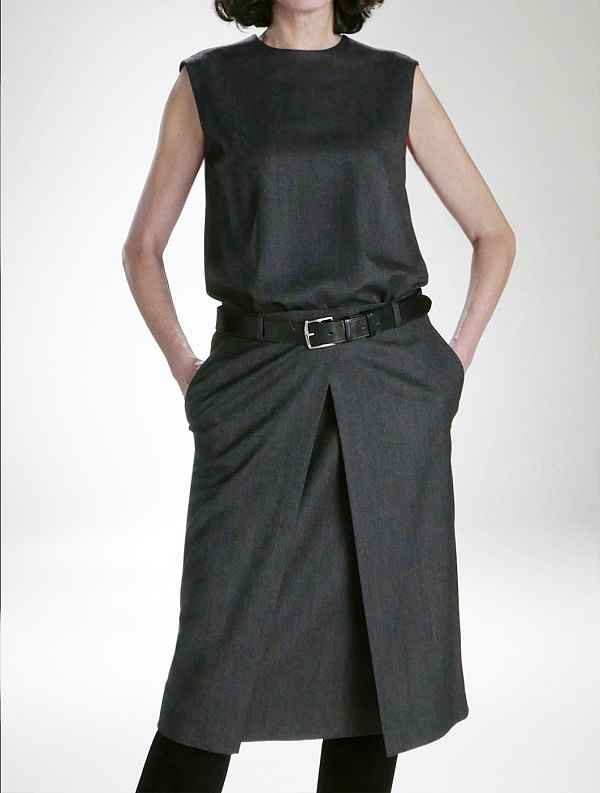 Martin Margiela for Hermès, Autumn-Winter 2002-2003_Les Gestuelles_Photo Marina Faust - things to do in paris - martin margiela at musee des arts decoratifs - MARGIELA, LES ANNÉES HERMÈS - fashion exhibits in paris summer 2018