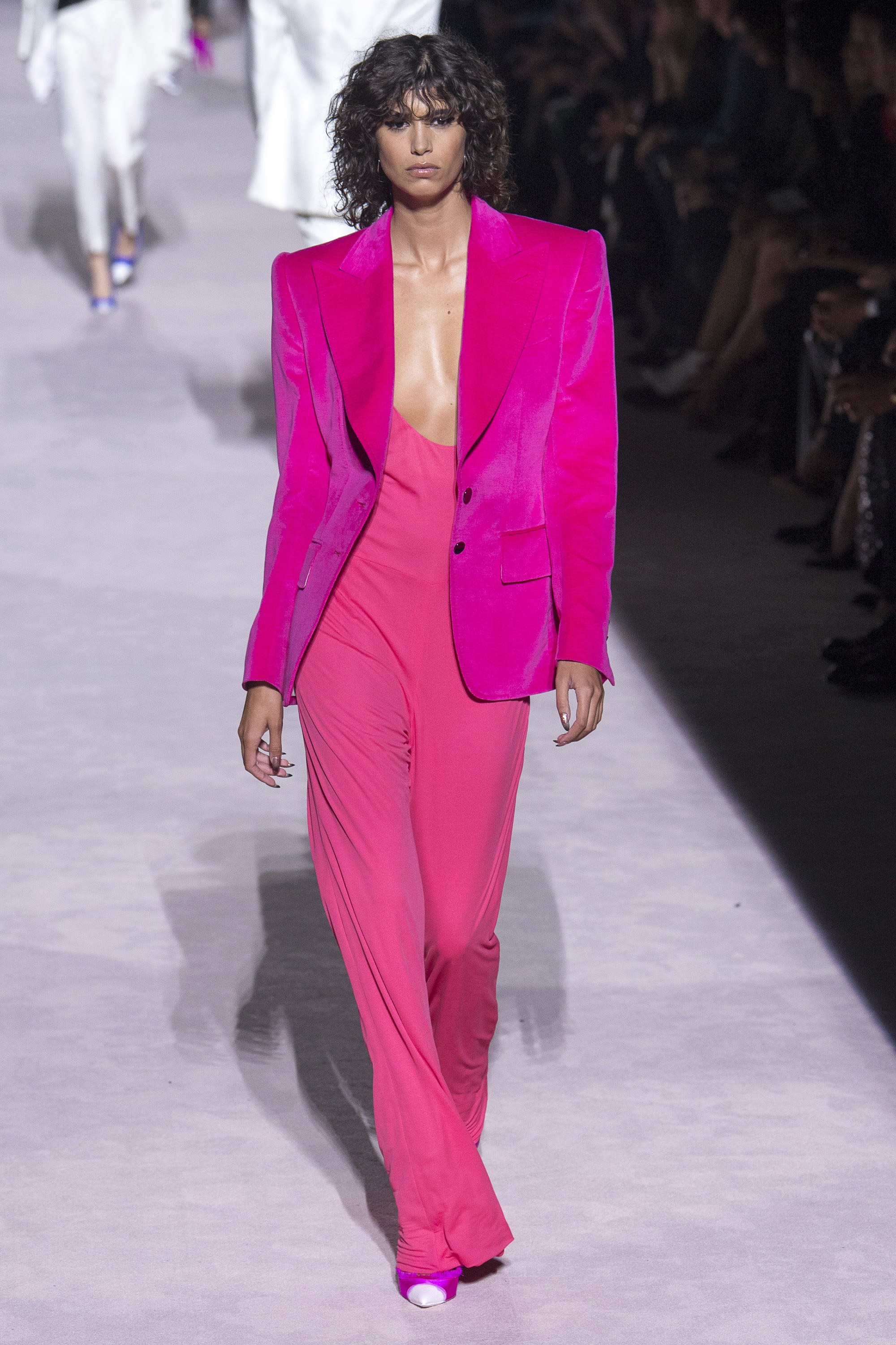 How to style a jumpsuit - Tom Ford Spring 2018 Ready-to-Wear - Model Mica Arganaraz - Source Photo by Yannis Vlamos, Indigital.tv via Vogue - blazers with jumpsuits - how to wear a jumpsuit - jackets with jumpsuits