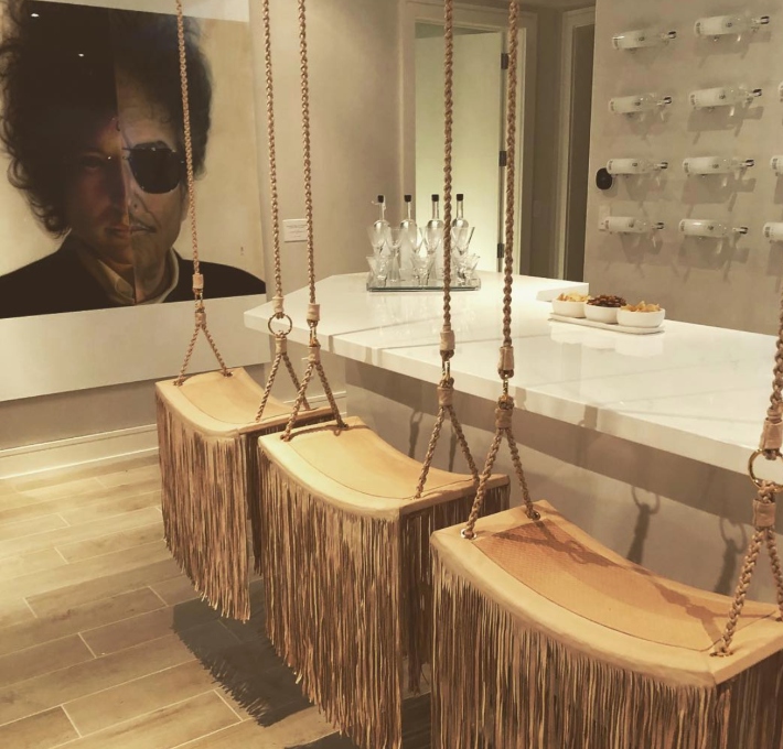 Traditional Home, Top Interior Designers, Hampton Designer Showhouse, Bridgehampton, luxury homes, interior design, Hamptons, Hampton Homes, Hampton, architecture, Laura Michaels