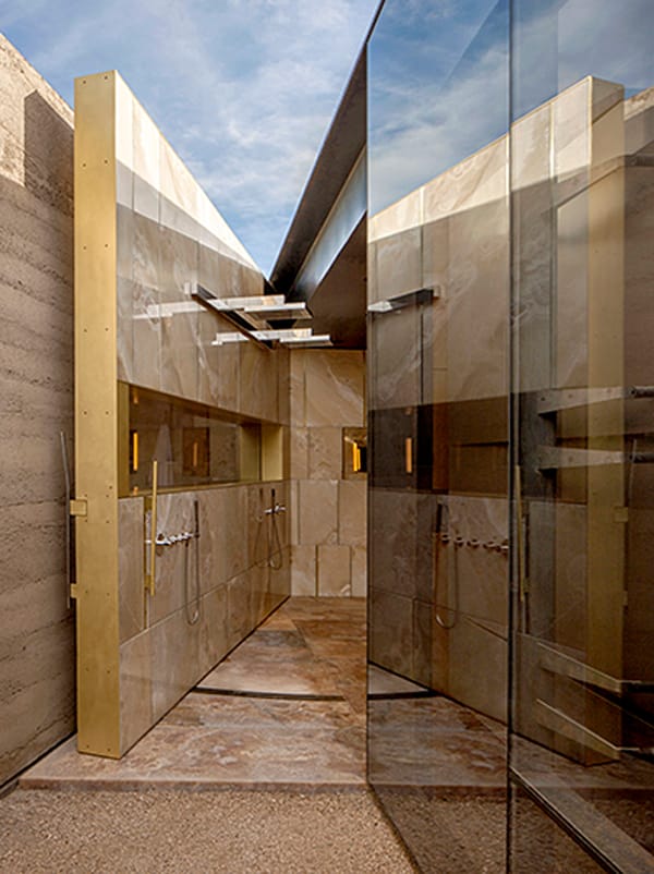 Luxurious Backyard Retreats - Photo by Bill Timmerman - Outdoor Showers - outdoor baths - luxury outdoor showers - outdoor living spaces