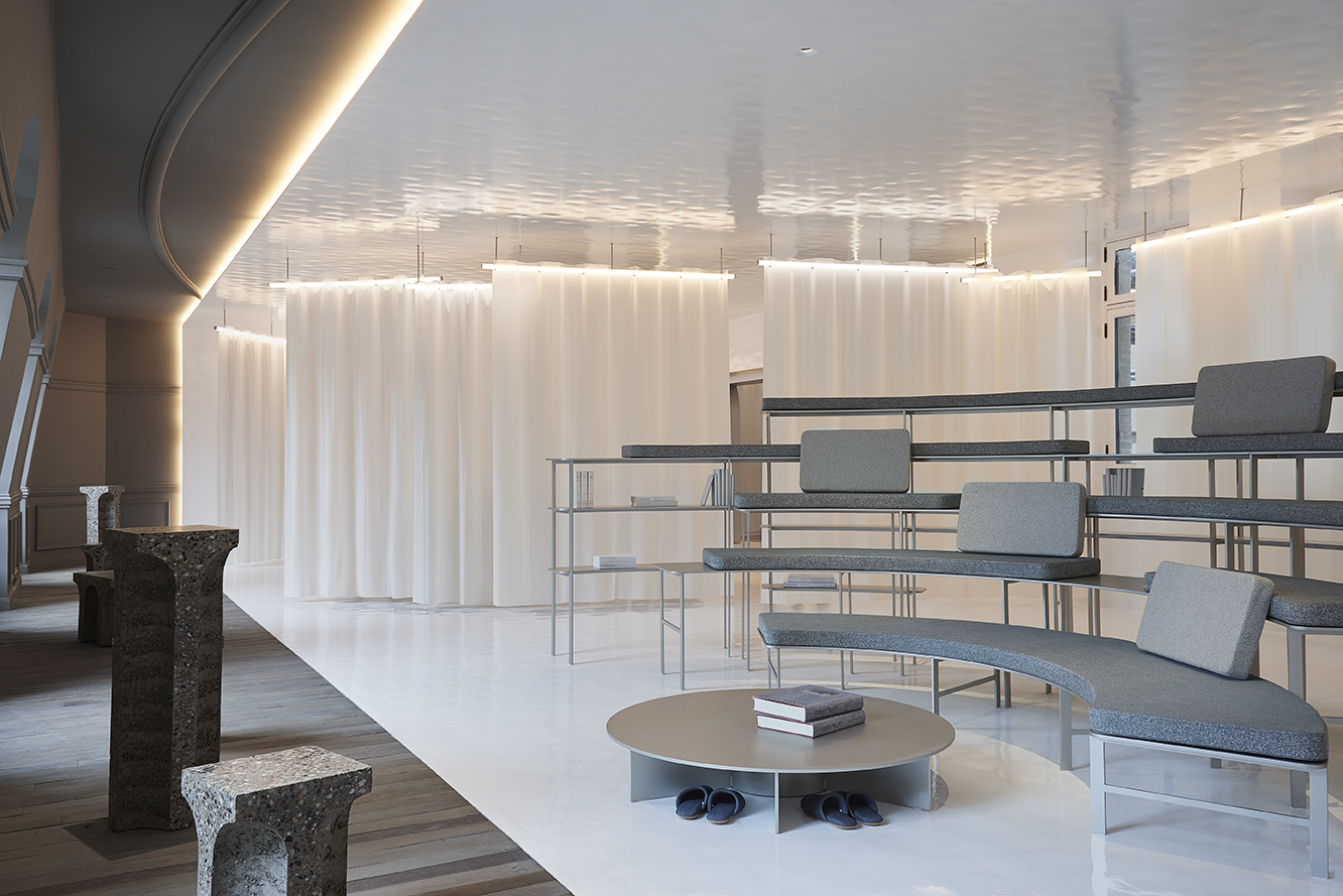 AD Interieurs 2018 - The Prospective Office by Ramy Fischler - Photo by Claire Israël via AD France - Paris Design Week 2018 - architectural digest france - compagnie de phalsbourg - hotel de la bucherie - office designs