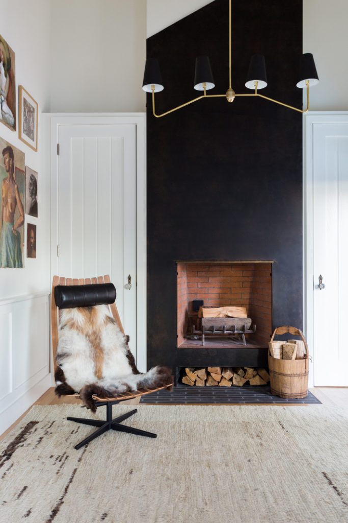 Design by JDP Interiors. (Photo by Amy Bartlam)