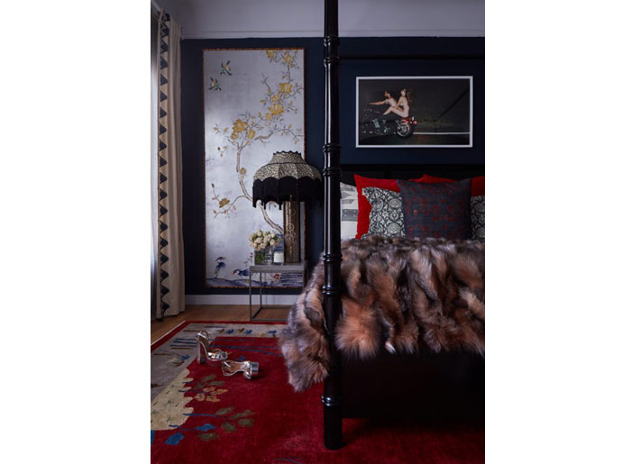 Peti Lau bedroom JEFF HOLT black and red interiors