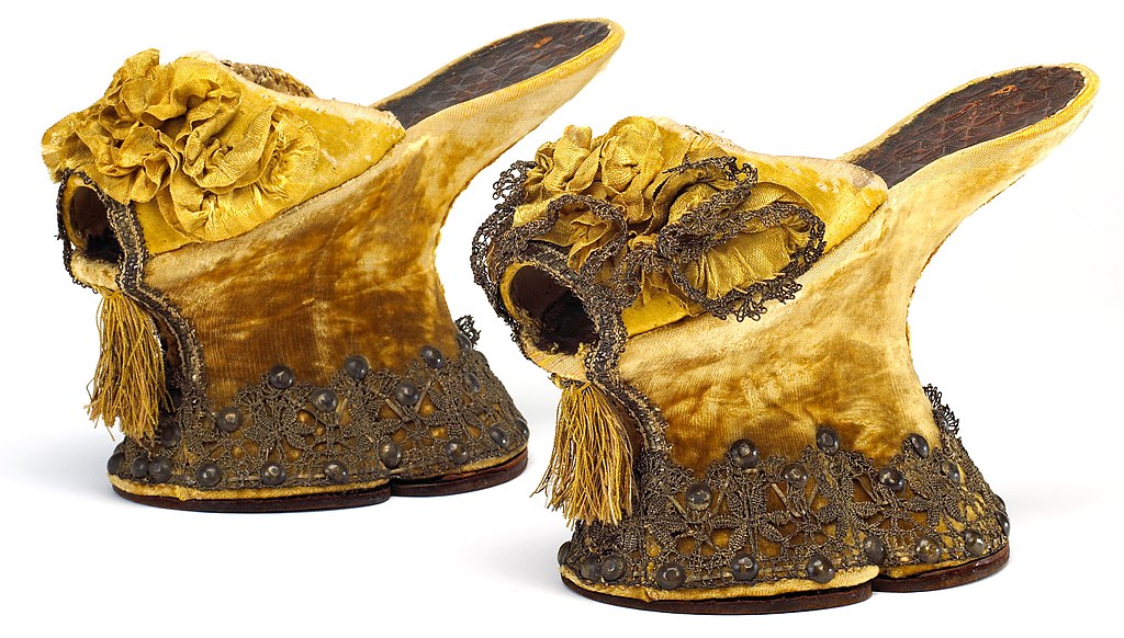 Venetian chopines (Photo via Wikimedia)