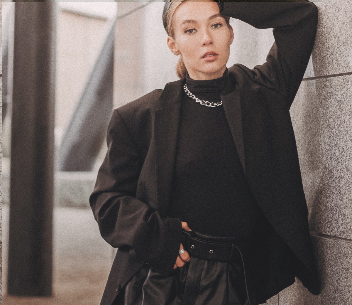 french women fashion style rules woman in black fashionable