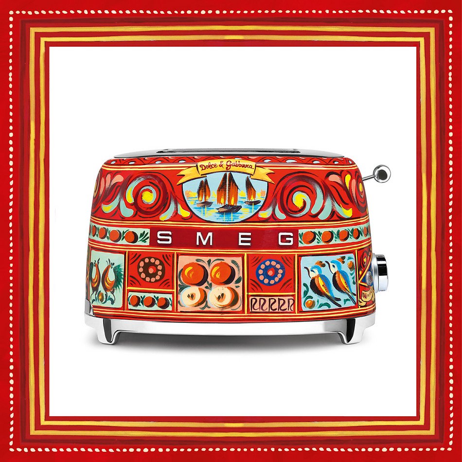 unusual iconic brand collaborations dolce-gabbana-x-smeg-toaster