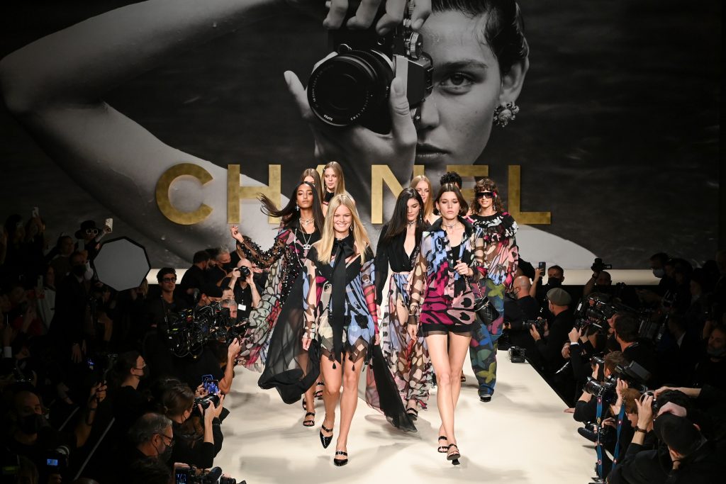 chanel paris fashion week spring summer 2022