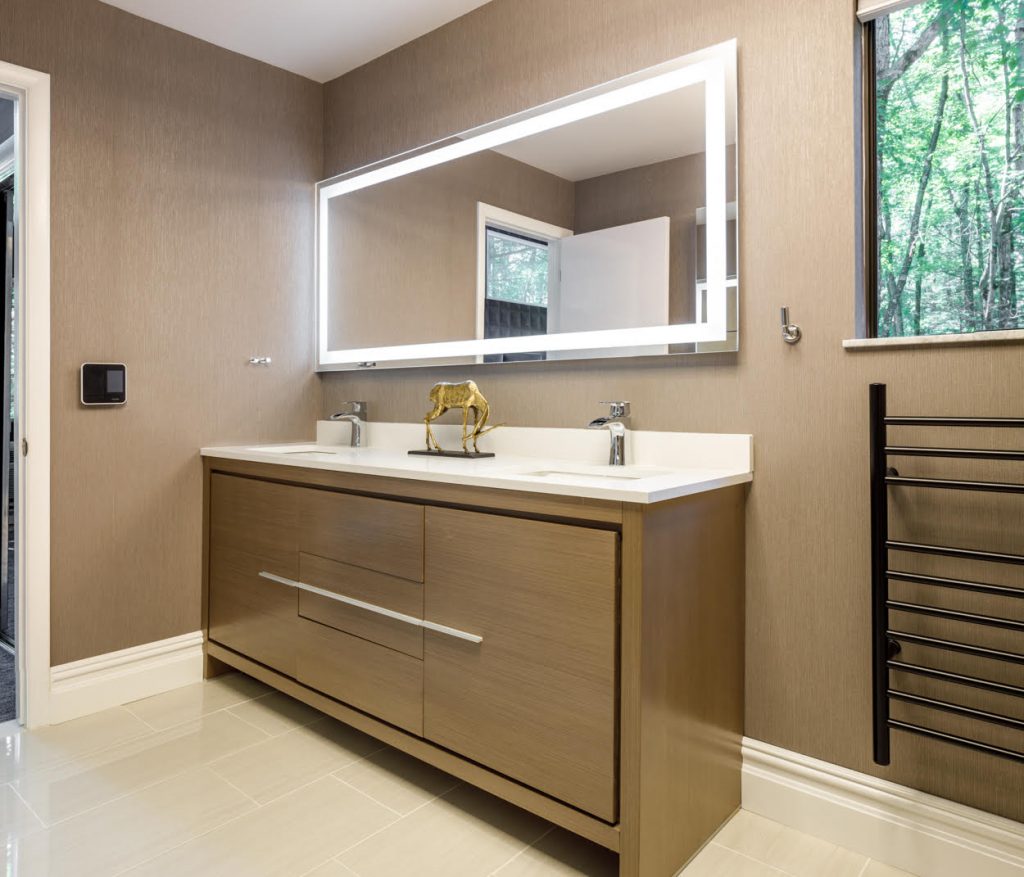 Lake house by Charlie's designs