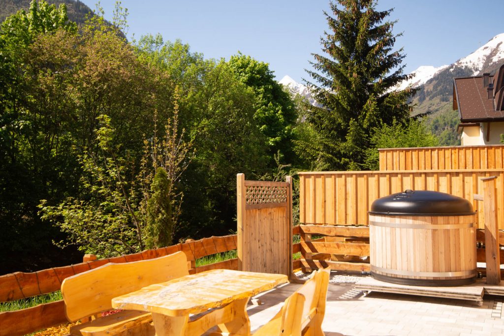 the kaprun edition terrace with hot tub