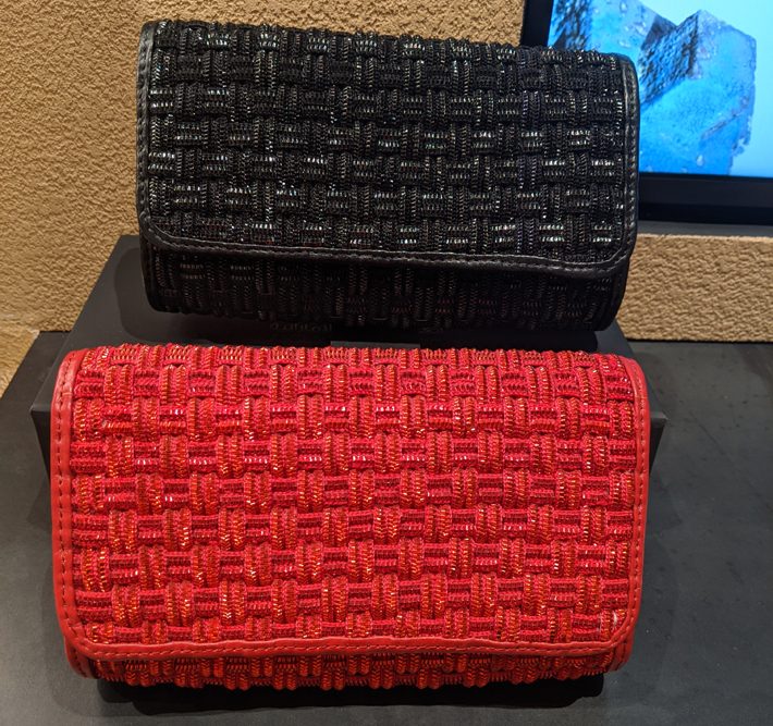 emirati design expo 2020 telli clutch purse