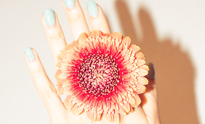 nail color meanings 2022