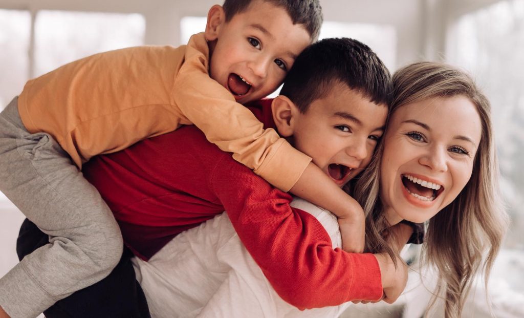 moms rule the world mothers day 2022 barbara larson photography