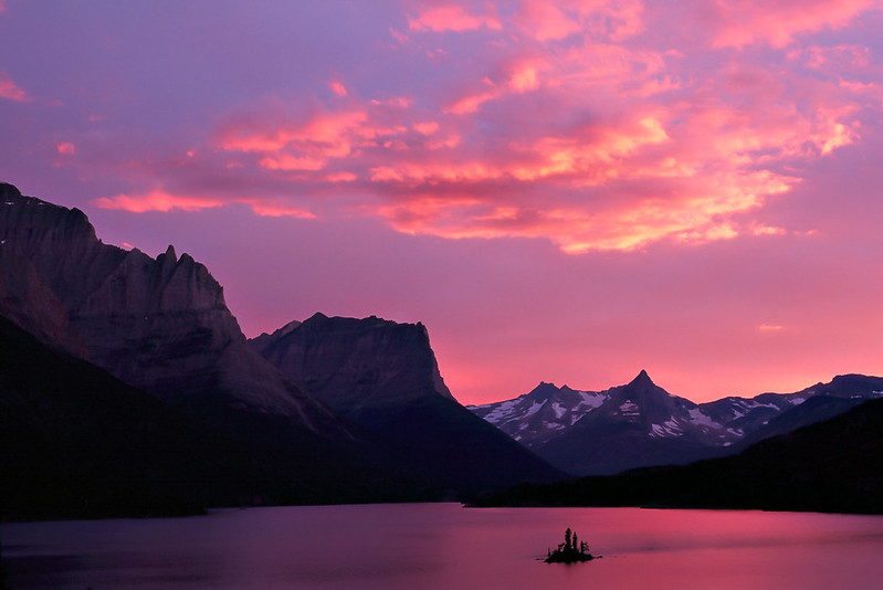 best national park hotels St. Mary Lake, Glacier National Park
by U.S. Geological Survey
