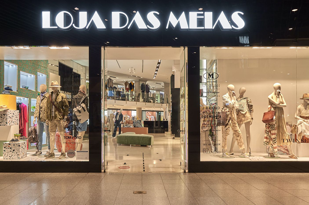 LOJA DAS MEIAS luxury shopping in lisbon