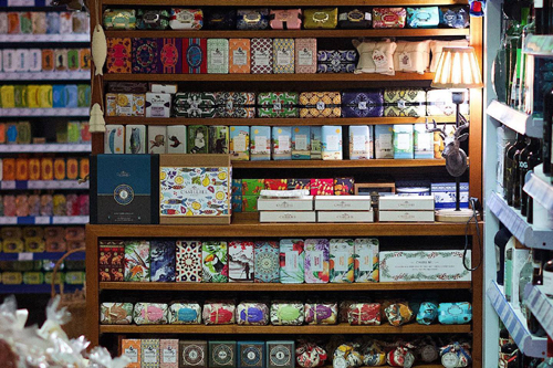 MERCEARIA GOMES Gourmet Groceries luxury shopping