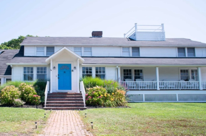 hamptons luxury hotels aria and mare hamptons