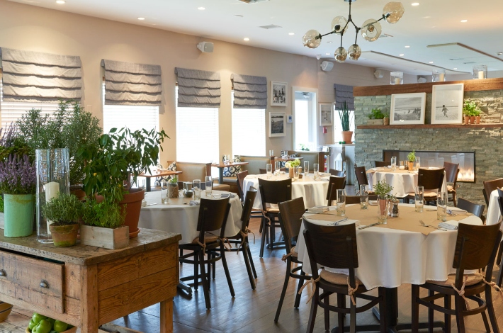 best places to eat in hamptons highway restaurant and bar