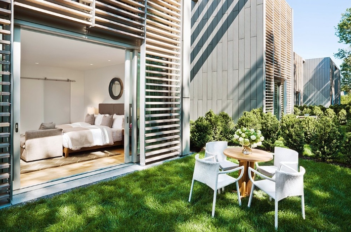 hamptons luxury hotels city guide topping rose house