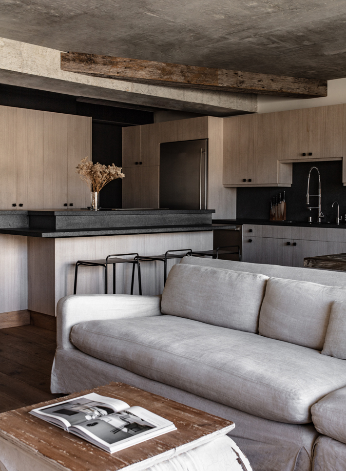 Interior by Elisa Baran (Photo by Michael Clifford)