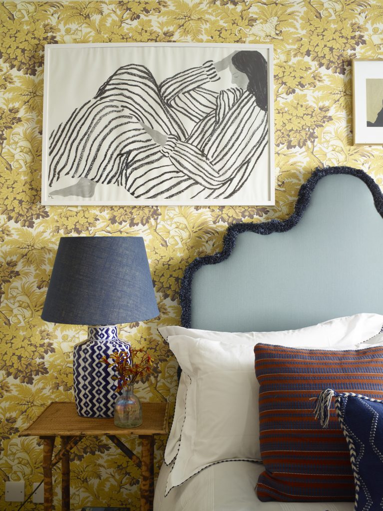 artistic bedroom design bold wallpaper belgravia