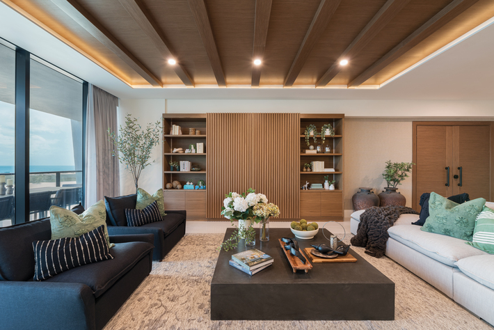 Modern Interior by Mariangel Coghlan