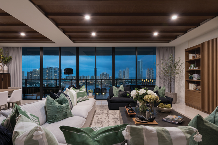 family room Interior by Mariangel Coghlan