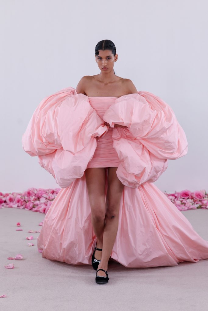 Giambattista Valli bubblegum pink gown with large bubble sleeves and long train