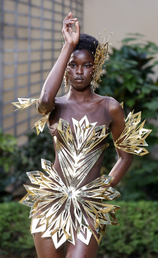 Iris Van Herpen haute couture metallic gold geometric shape dress design