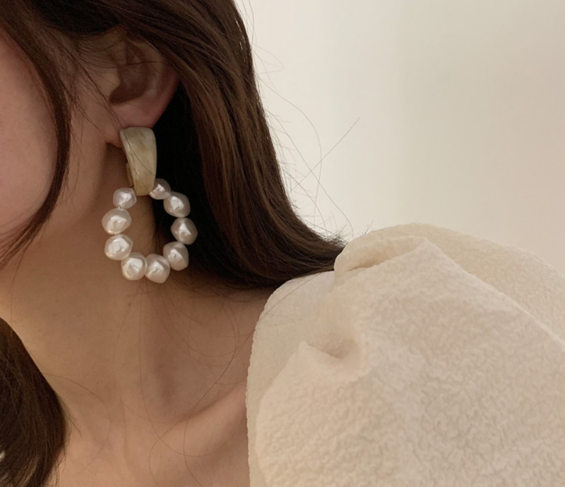earrings for hair length