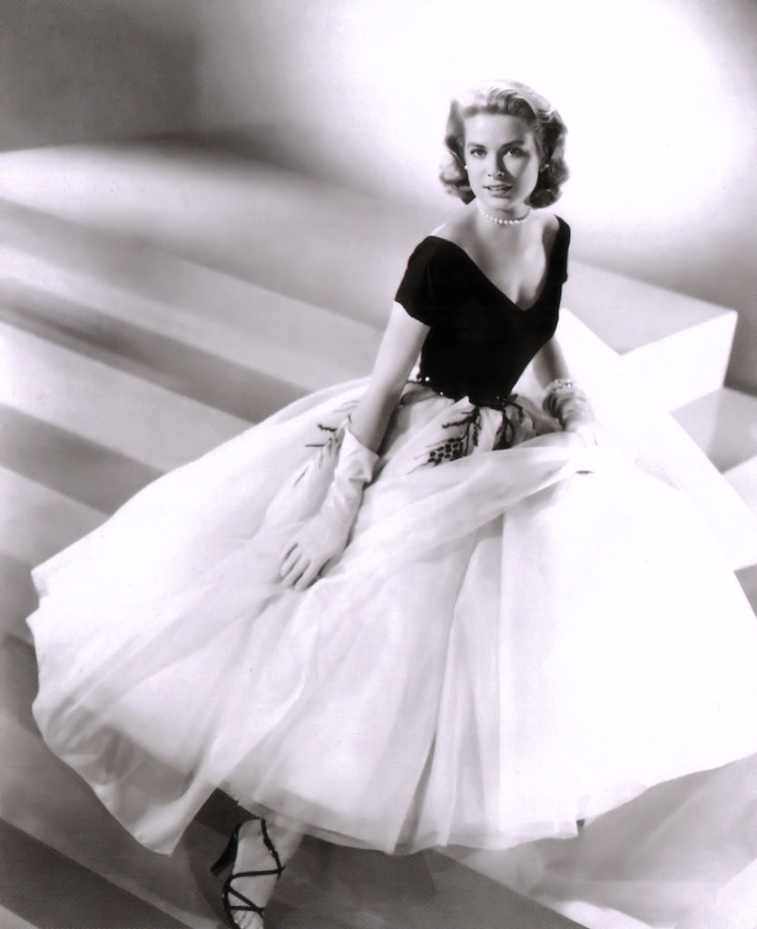 grace kelly rear window film evening wear style