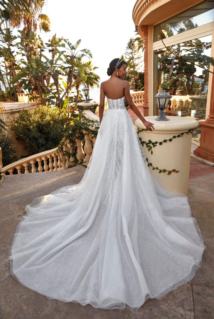Mini dress with detachable tulle train