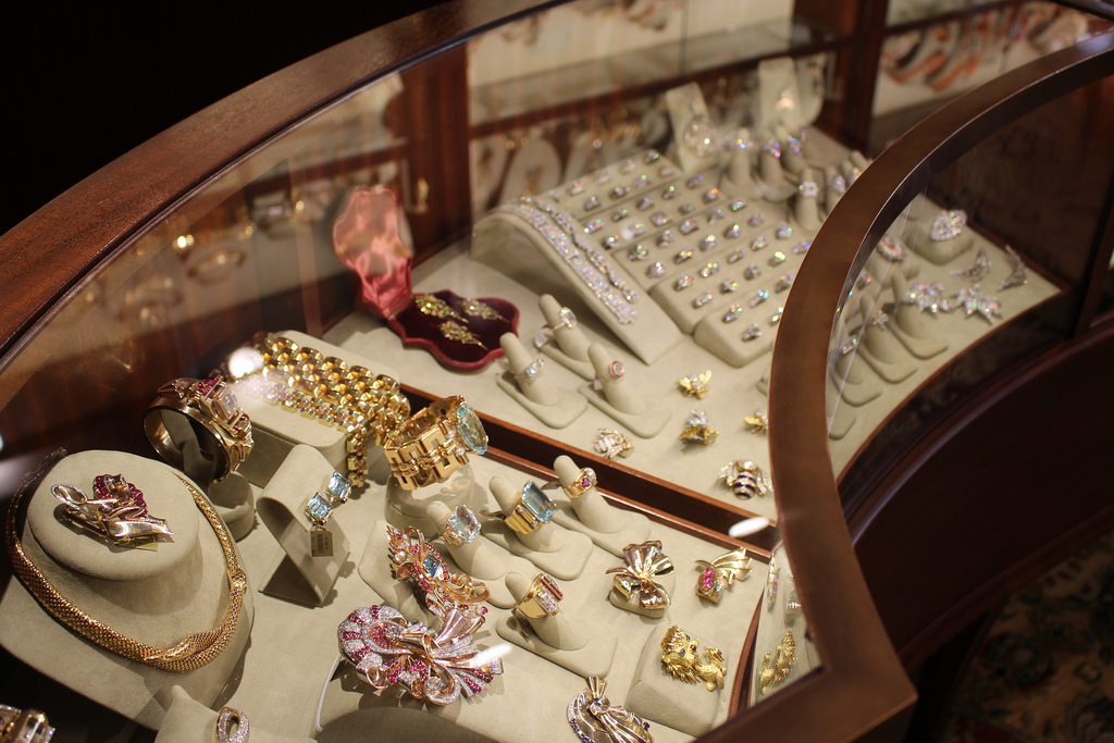 Lang Antique & Estate Jewelry in SF