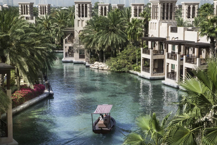 al qasr dubai luxury travel best hotels