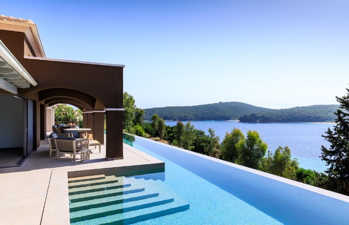 House Bella Mare pool