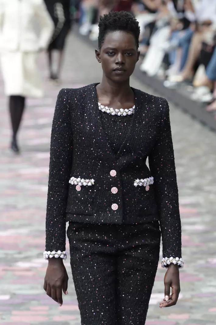 Chanel Haute Couture Fall/Winter 2023/2024 at Paris Fashion Week | Photo by Pascal Le Segretain/Getty Images savoir-faire in fashion