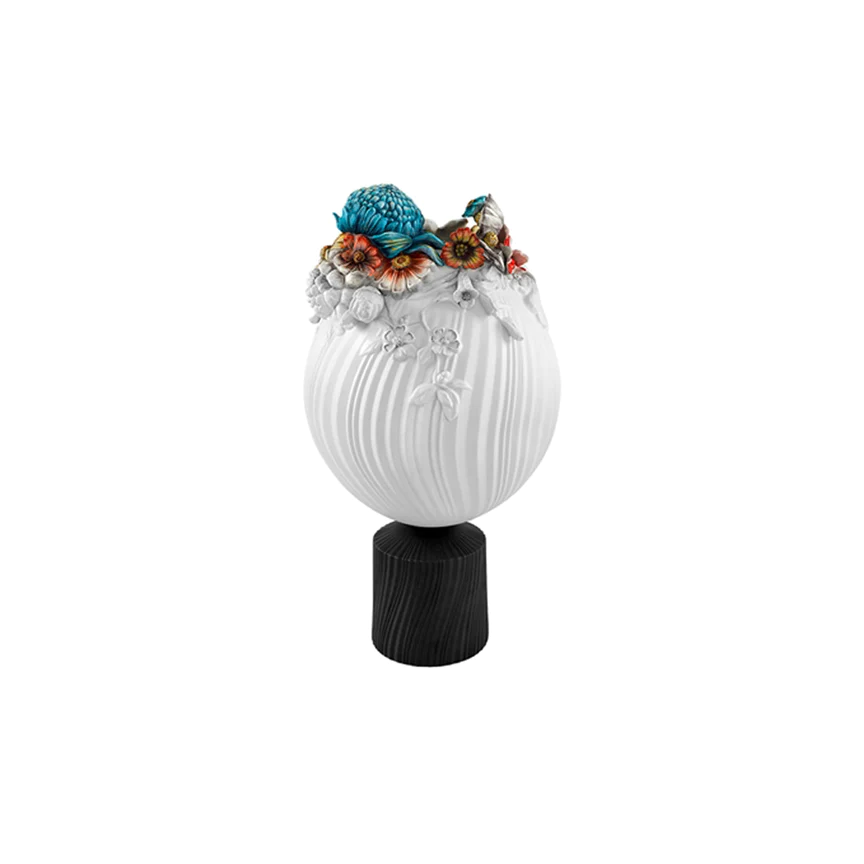 VISTA ALEGRE THE MEANING VASE STILL LIFE flowers in home decor 