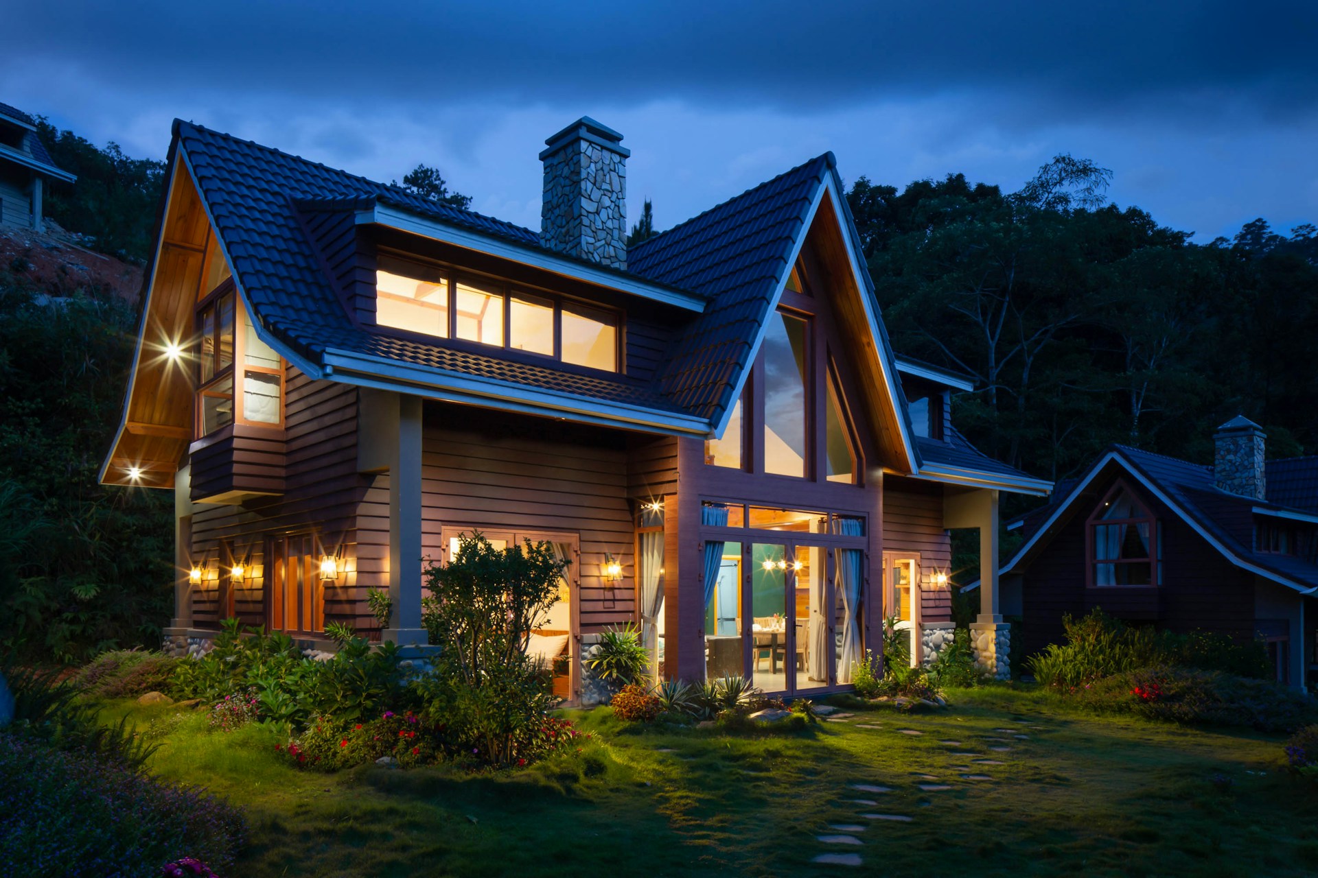 Knocking Down and Rebuilding Your Home? What You Need to Know