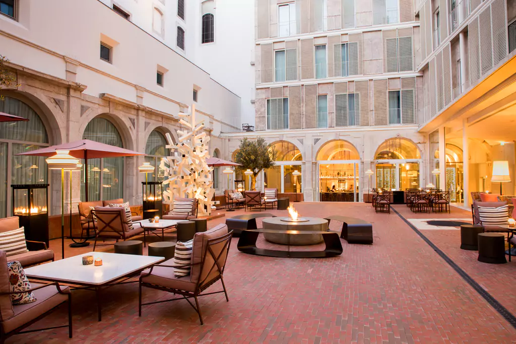 Convent Square Lisbon Hotel Courtyard, Vignette Collection - PHC Hotels – Portuguese Hospitality Collection