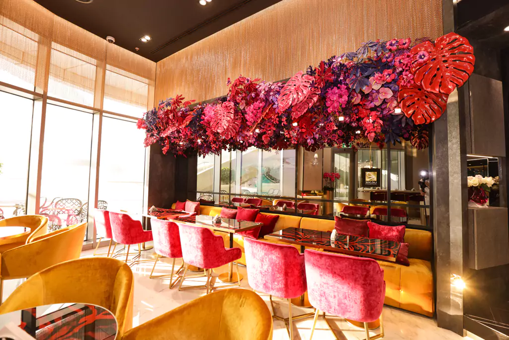 laloge cafe & beauty dubai top cafes