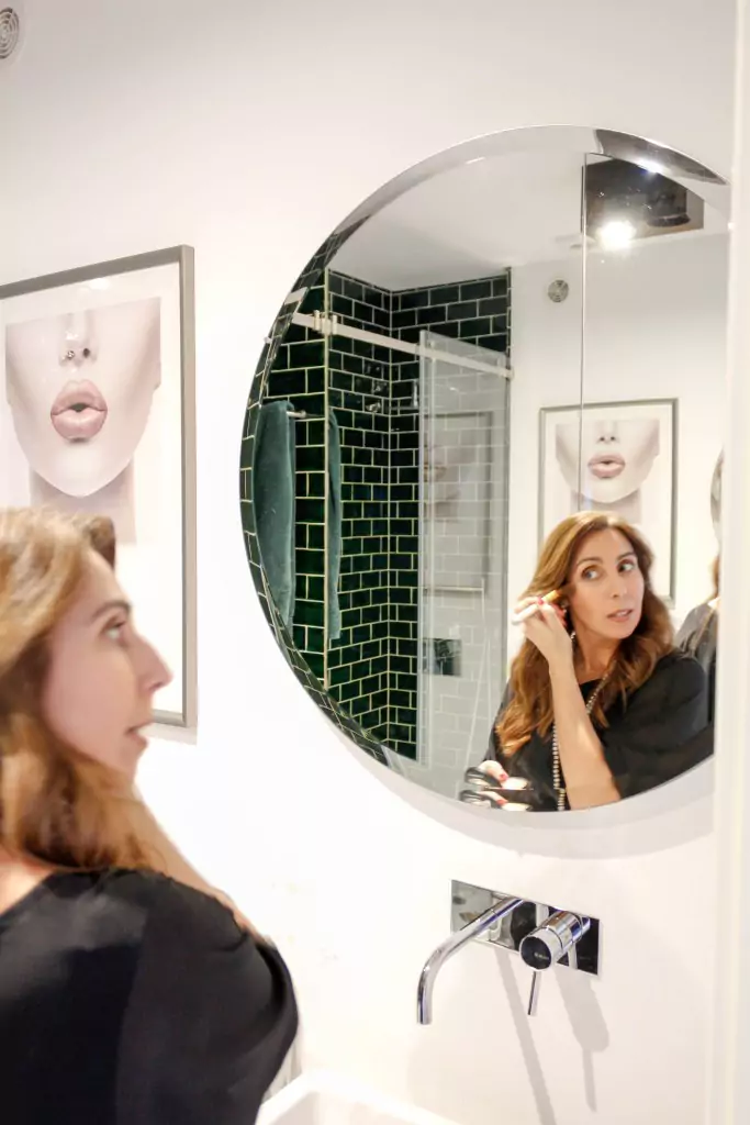 Rita Salgueiro bathroom mirror