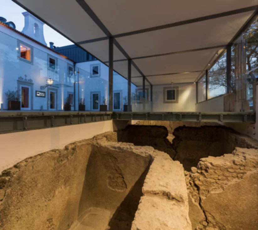 Ancient roman cetárias in the courtyard in Palácio do Governador