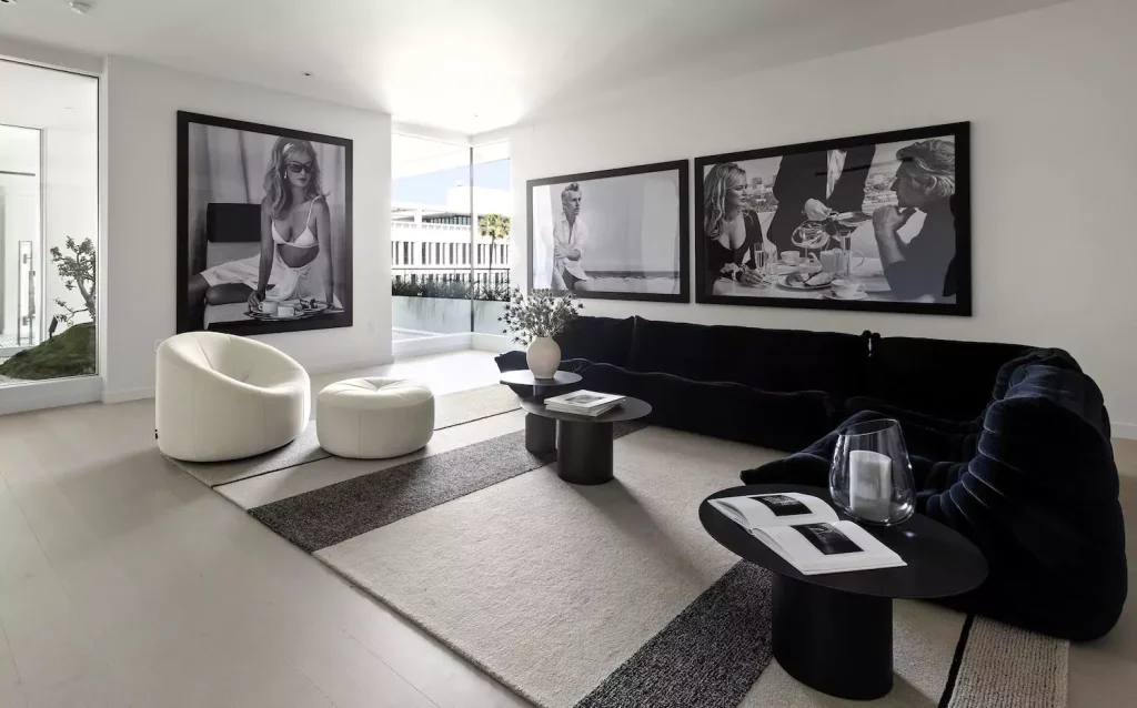 Interior design of Mandarin Oriental Residences penthouse by Nina Magon furniture from BeDESIGN