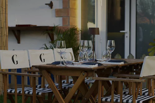 Gomes Casa de Vinhos & Peliscos restaurant comporta