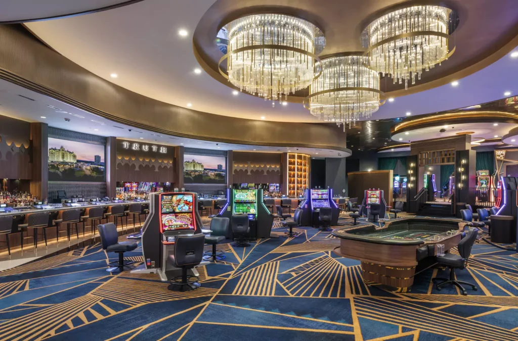 Foxwoods Resort Casino by Jason Millhouse and ZDS