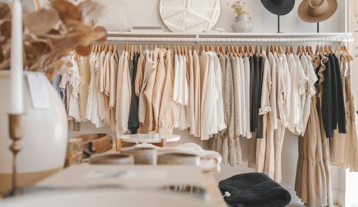 Tips for Fashionistas: Organizing the Perfect Closet with Unlimited Virtual Cards